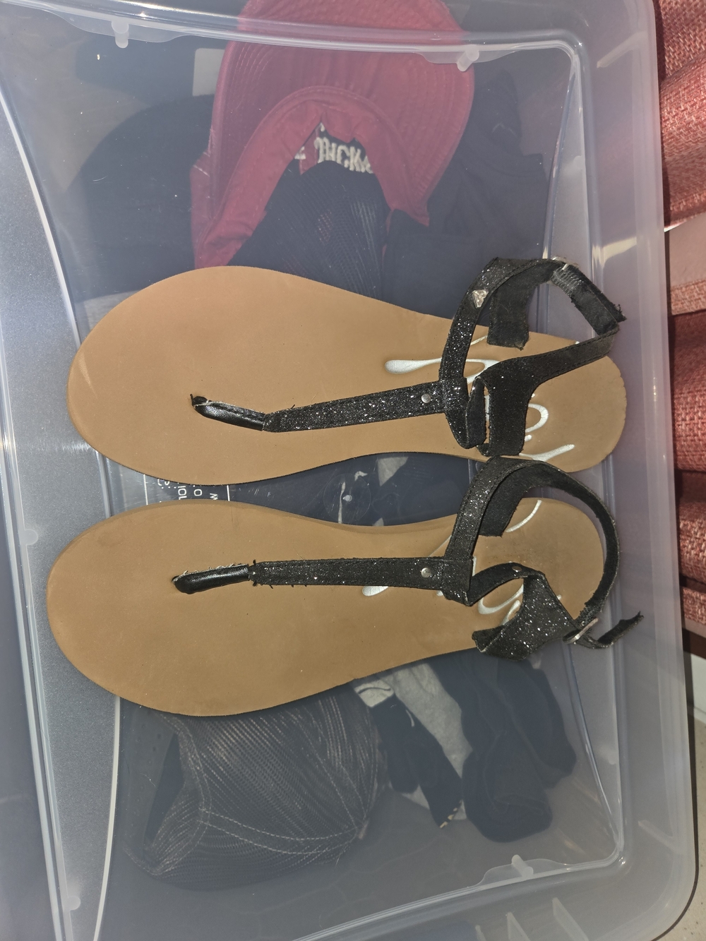 Roxy Black Glitter T-Strap Sandals with Tan Footbed